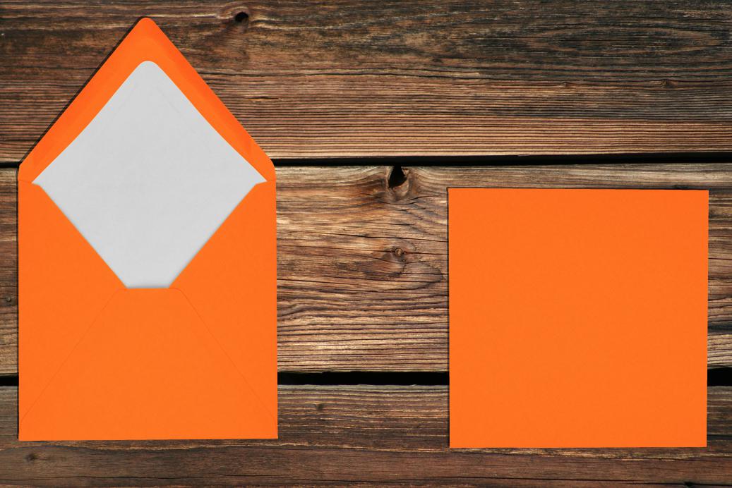 Briefhüllen mit Seidenfutter 164x164 mm Nassklebend Orange gerippt 100 g/qm